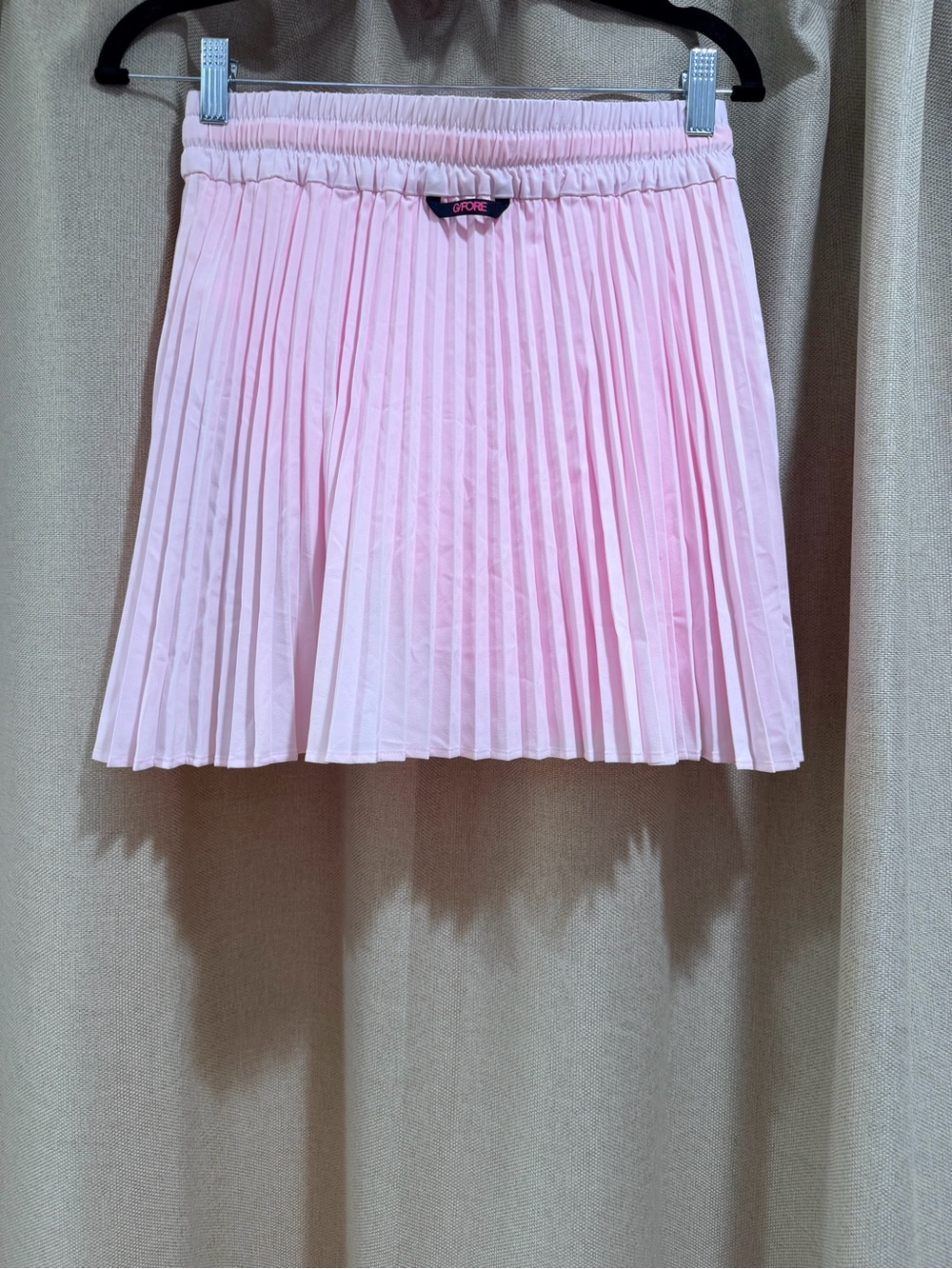 G/FORE Light Pink Pleated Skirt with Neon Pink Drawstring - Picture 2 of 4